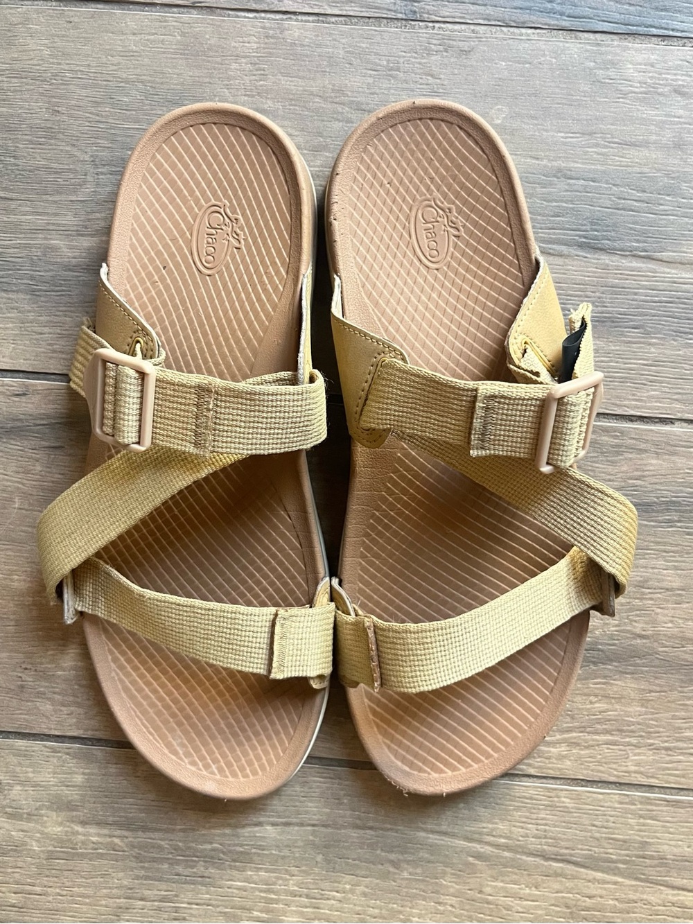 Chaco women’s sandals 9